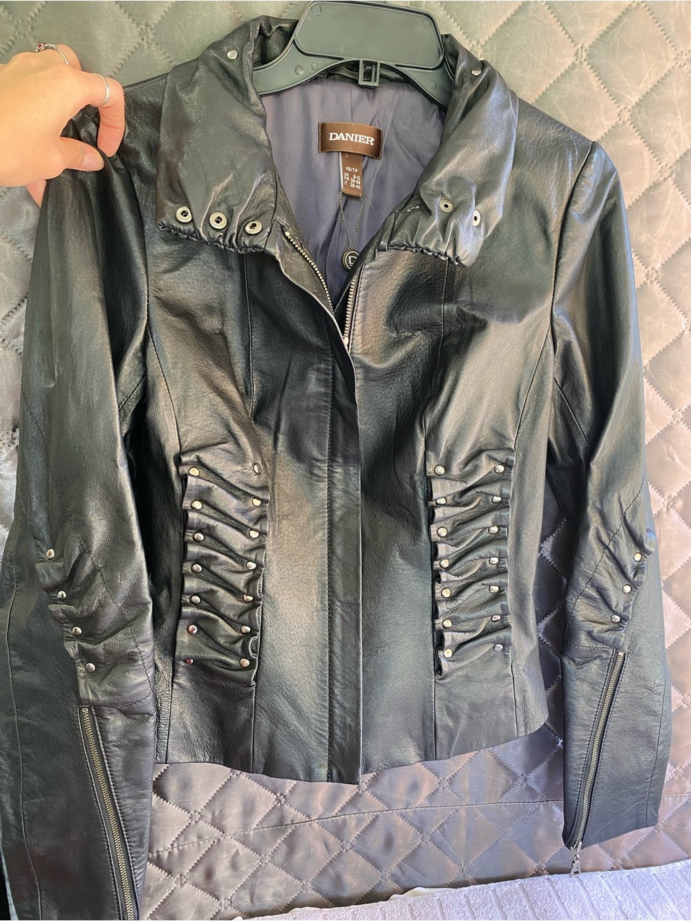 Like new Danier Black Leather Moto Jacket Studded Ruched Y2K XS
